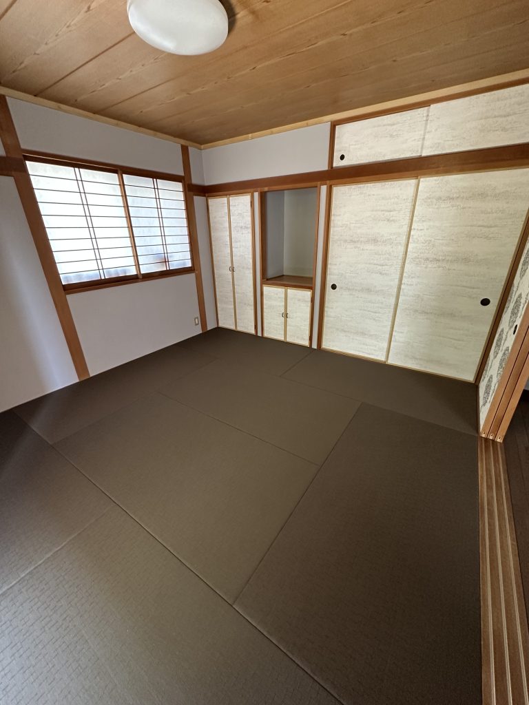 足立区 島根 畳 畳替え 畳張り替え ReFace リフェイス 自宅で開業 趣味の部屋 お手入れ 襖 襖張り替え ウィリアムモリス 壁紙 カーテン